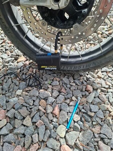 Tiedosto:MotoPressor Pocket Pump.jpeg